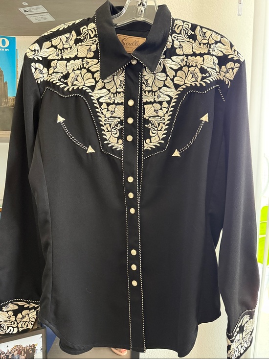 Scully Other - Scallop SCULLY Western Embroidered Black Snap Shirt